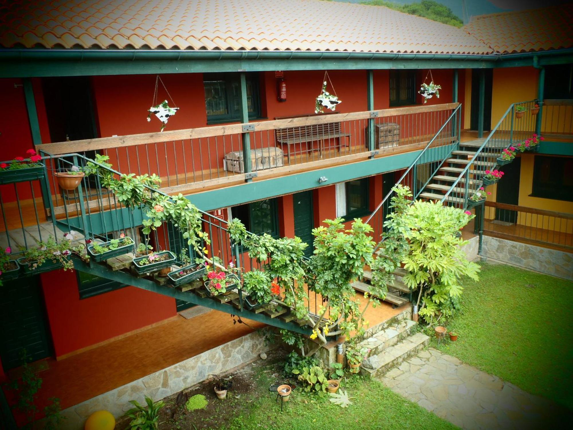 Aldea Del Trasgu Hotel Cuerres Luaran gambar